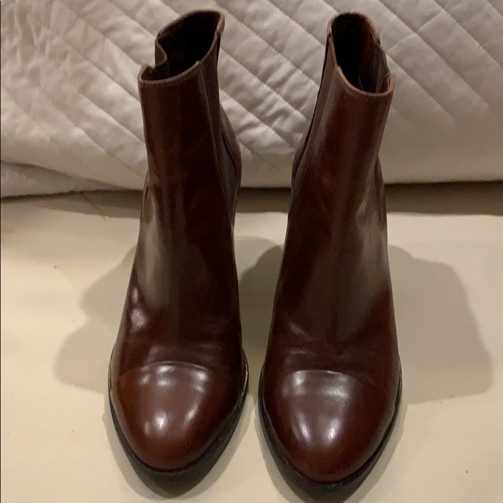 Saks 5th Avenue Black label ankle boots